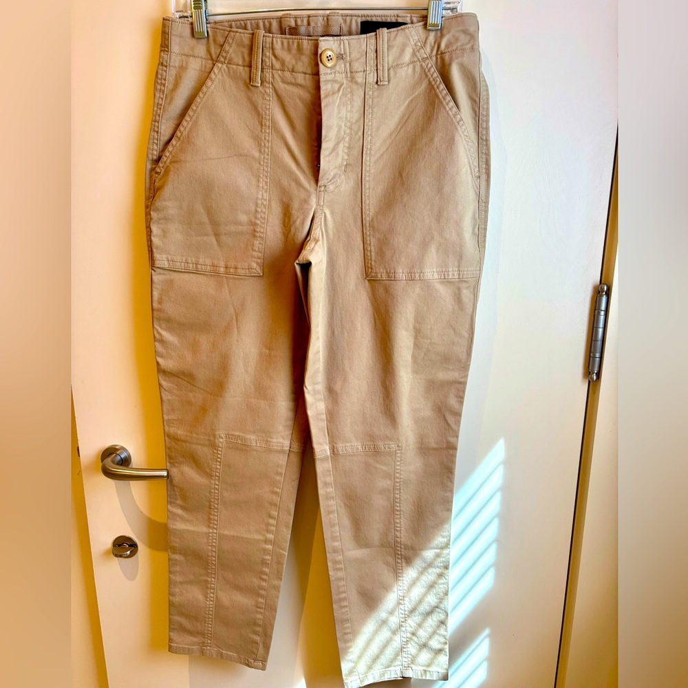 NWT Banana Republic Mid-Rise Slim Cargo Cotton Pant in Khaki Tan Size 6 copy - Picture 5 of 11